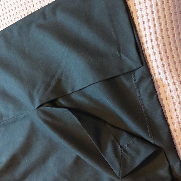 Woman's skirt - Picture 8 of 13